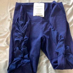 Fabletics Womens dark blue leggings size xxs 0-2 NWT